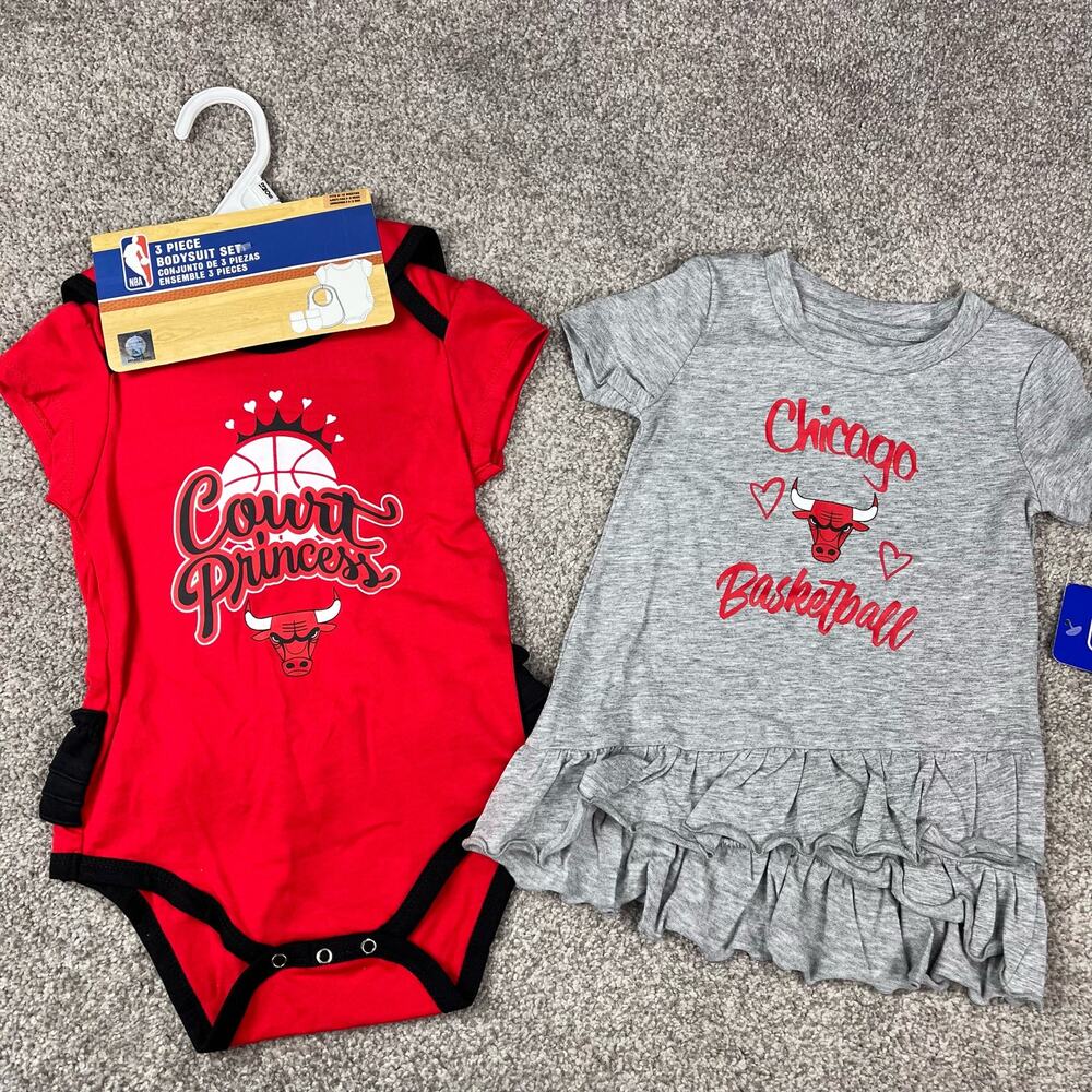 New! Chicago Bulls 12mo. outfit, bib & booties and adorable dress!